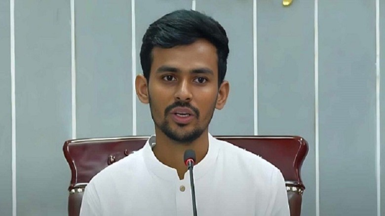 রাজনৈতিক ভবিষ্যৎ নিয়ে যা বললেন উপদেষ্টা আসিফ...
