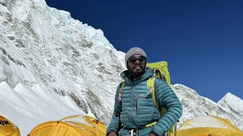 সপ্তম বাংলাদেশি হিসেবে এভারেস্ট জয় শাকিলের...