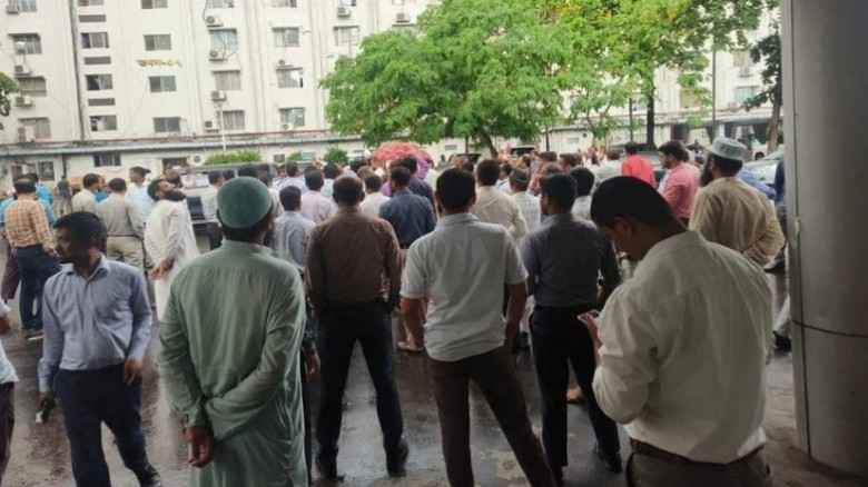 উত্তপ্ত সচিবালয় এলাকা...