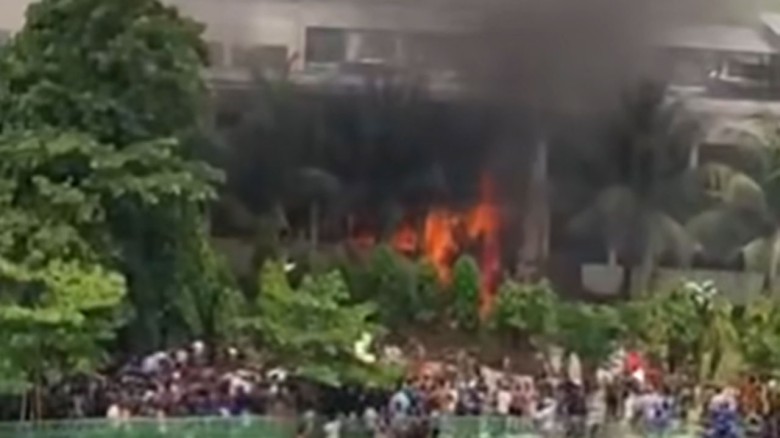 উত্তরায় বিমান বিধ্বস্ত: নেতাকর্মীদের সহযোগিতার আহ্বান জামায়াত আমিরের