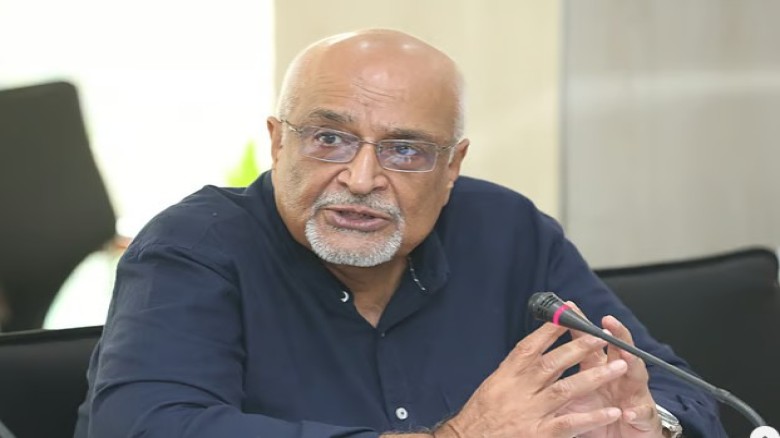 অন্তর্বর্তী সরকারের ভেতরেও আরেকটা সরকার আছে: দেবপ্রিয় ভট্টাচার্য