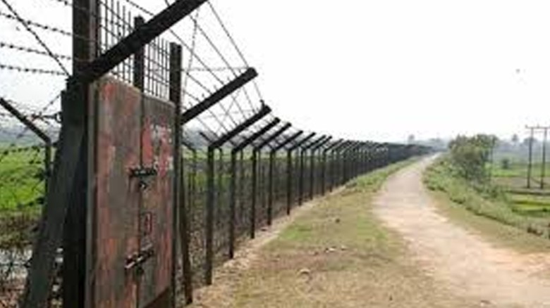 সিমান্তে আটক ৫ বাংলাদেশিকে ফেরত দিল বিএসএফ...