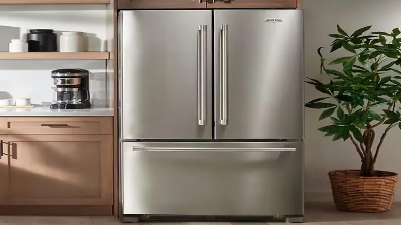 যেসব ভুলে আপনার ফ্রিজ বিস্ফোরিত হতে পারে