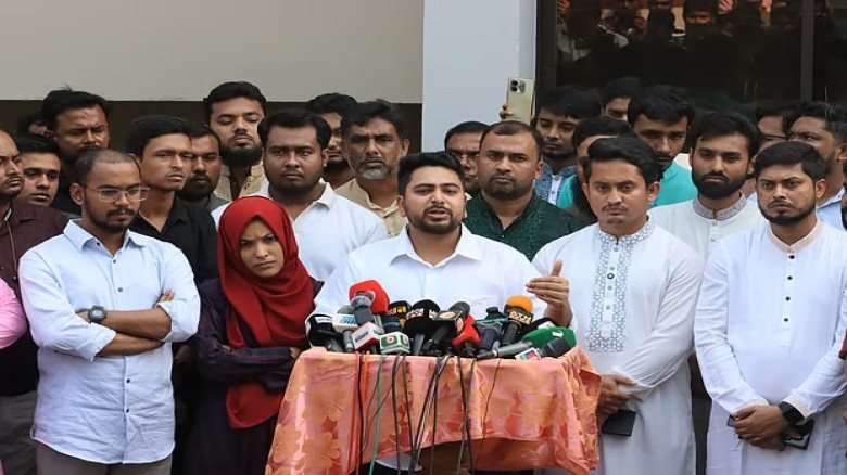 নাহিদের স্পষ্ট বার্তা—সংস্কারবিরোধী দলের নাহিদের স্পষ্ট বার্তা—সংস্কারবিরোধী দলের