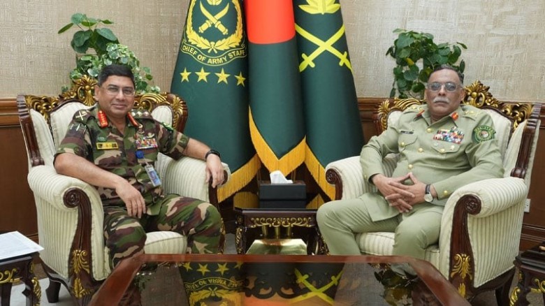 সেনাপ্রধানের সঙ্গে পাকিস্তানের জয়েন্ট চিফস চেয়ারম্যানের সাক্ষাৎ সেনাপ্রধানের সঙ্গে পাকিস্তানের জয়েন্ট চিফস চেয়ারম্যানের সাক্ষাৎ