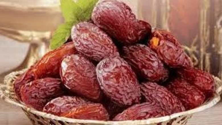 খালি পেটে খেজুর খেলে শরীরে যা ঘটে খালি পেটে খেজুর খেলে শরীরে যা ঘটে