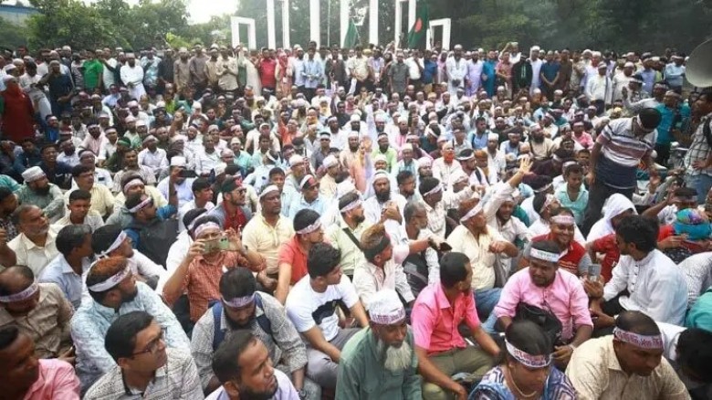 এমপিওভুক্ত শিক্ষকদের সর্বনিম্ন বেতন ৩০ হ