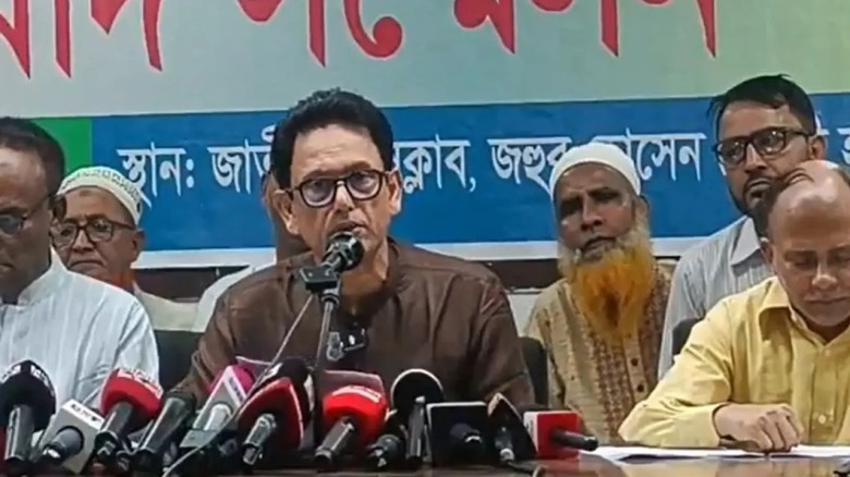 ‘ইমিগ্রেশনে গিয়ে জানতে পারি বিদেশযাত্রায় নিষেধাজ্ঞা দেওয়া হয়েছে’