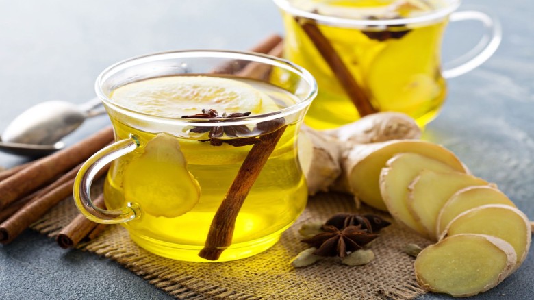 খালি পেটে আদার রস—সুস্থ জীবনের গোপন রহস্য!