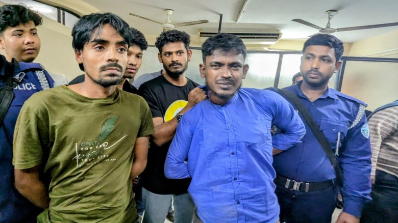 কুবির নারী শিক্ষার্থীকে হেনস্তার অভিযোগে পুলিশ হেফাজতে পাঁচ