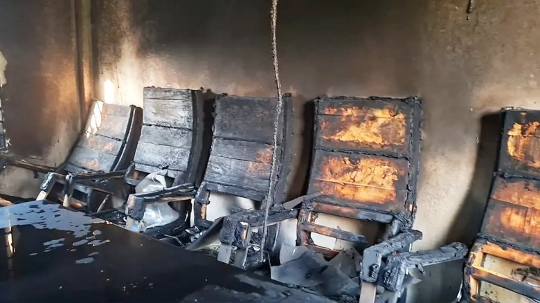 বিএনপি কার্যালয়ে পেট্রোল বোমা নিক্ষেপ