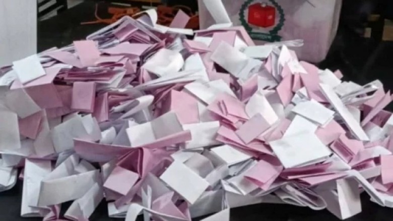 পুনরায় গণভোটের ফল সংশোধনে  ভোট কমলো সাড়ে ১০ লাখেরও বেশি