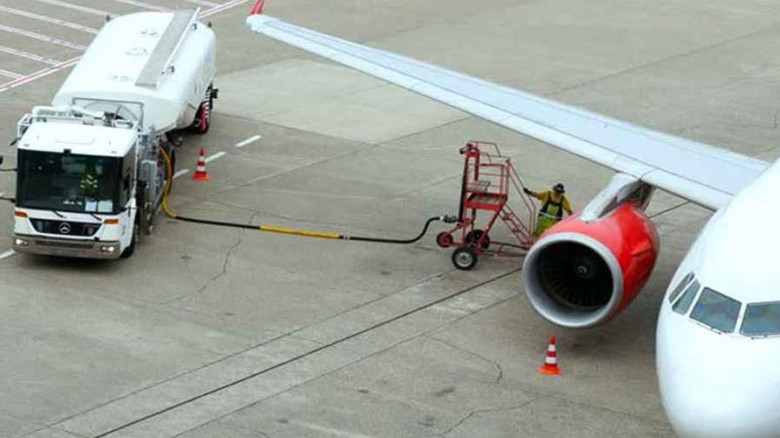 অস্থিরতার মধ্যেই বাড়ল জেট ফুয়েলের দাম