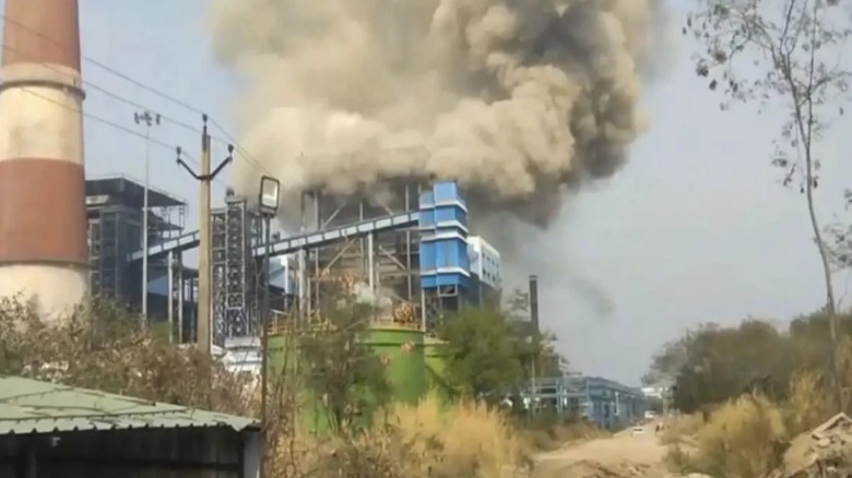 ভারতে বয়লার বিস্ফোরণ  তাপবিদ্যুৎ কেন্দ্রে নিহত ১১
