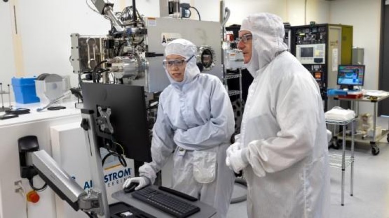 যুক্তরাষ্ট্রে একের পর এক পরমাণু বিজ্ঞানীর নিখোঁজে আতঙ্ক যুক্তরাষ্ট্র, তদন্তে নামছে হোয়াইট হাউস!