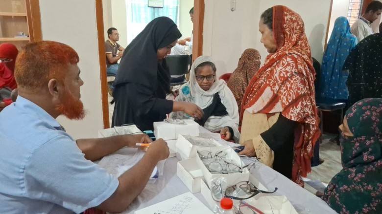 মাগুরায় বিনামূল্যে দিনব্যাপী চক্ষু ক্যাম