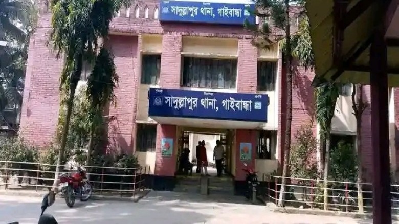 একসাথে বিষপান সাদুল্লাপুরে প্রেমিকার মৃত