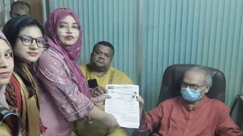 কলারোয়ার পুত্রবধূ তুলি পেলেন নারী আসনের মনোনয়ন