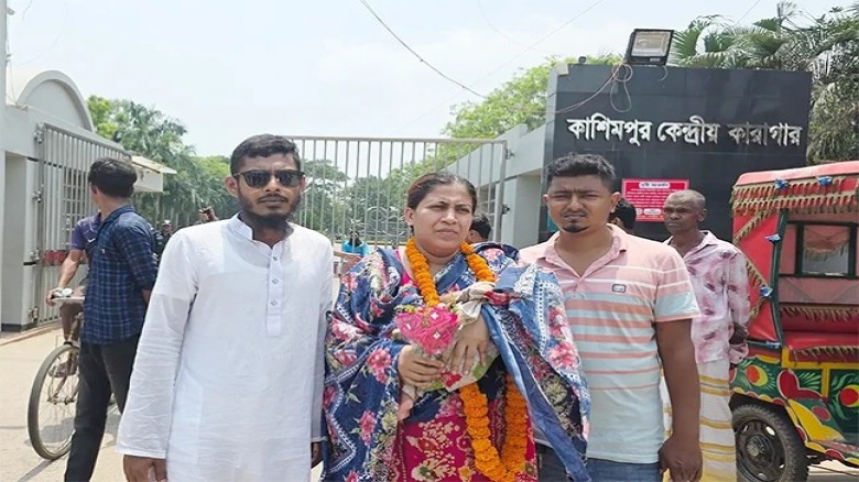 বিস্ফোরক আইন মামলায় গ্রেপ্তার যুব মহিলা লীগ নেত্রীর শিশু সন্তান সহ জামিন।