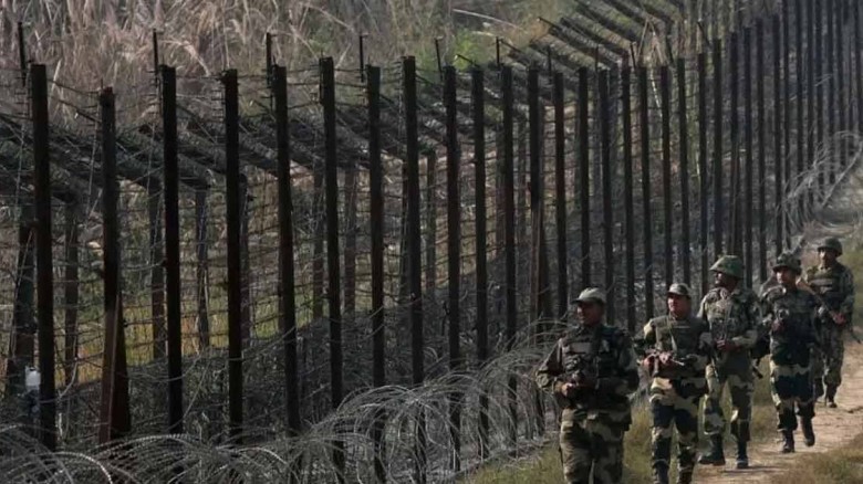 পঞ্চগড় সীমান্তে ২ বাংলাদেশি কিশোরকে ধরে নিয়ে গেছে বিএসএফ