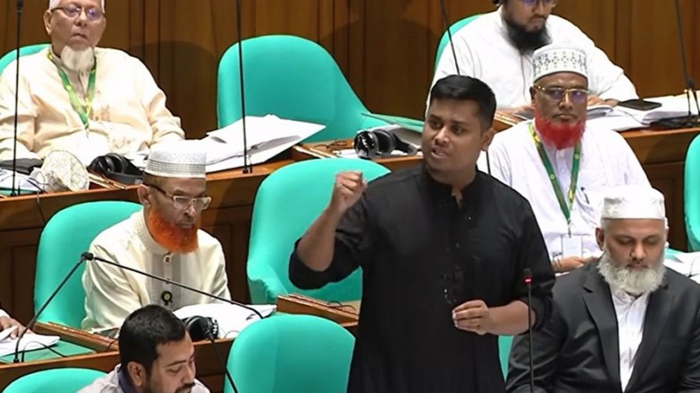 মাসে ৭০ হাজার টাকা যাতায়াত ভাতা, তবুও গাড়ি দাবিতে প্রশ্নের মুখে এমপিরা