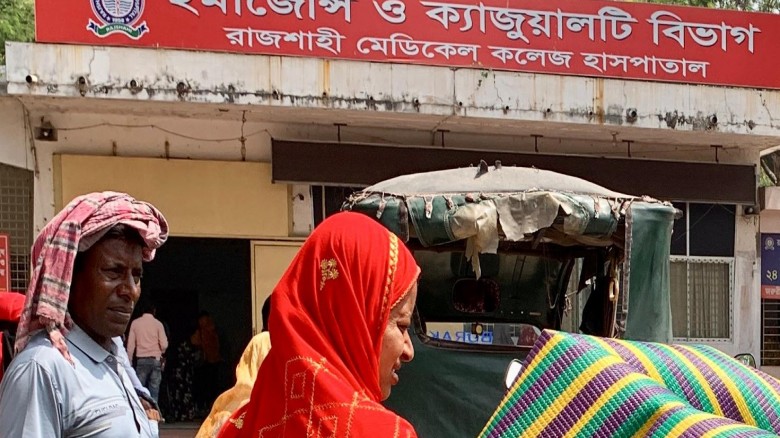 রাজশাহীতে তীব্র তাপপ্রবাহে জনজীবন স্থবির