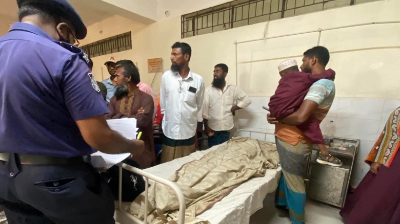 বরগুনা তালতলীতে ফুটবল দেখে গরু ভয় পাওয়ায় কিশোরকে পিটিয়ে হত্যা