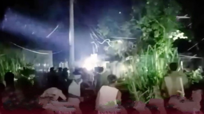 সরাইলে কথা কাটাকাটির জেরে দ্বন্দ্ব, টর্চলাইট জ্বালিয়ে দুই পক্ষের সংঘর্ষে আহত ২৫