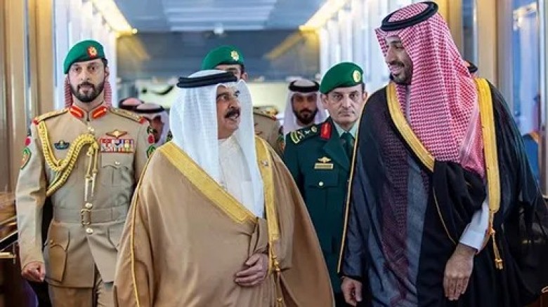 ইরানের হামলার জবাব নিয়ে বৈঠকে বসছে ৬ মুসলিম দেশ