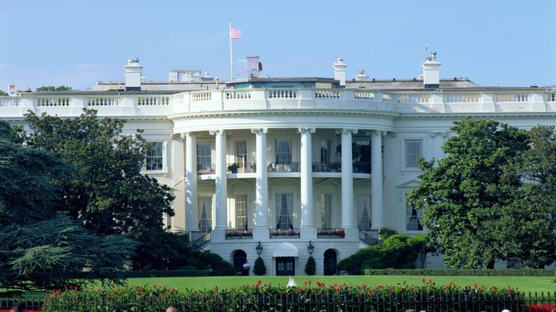 ইরান ইস্যুতে ট্রাম্পের বিরুদ্ধে মামলা করার প্রস্তুতি ডেমোক্র্যাটদের