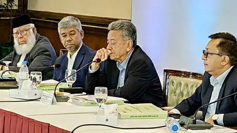 বিদ্যুৎ খাতে ৪০ হাজার কোটি টাকা বকেয়া রেখে গেছে বিগত সরকার: অর্থমন্ত্রী