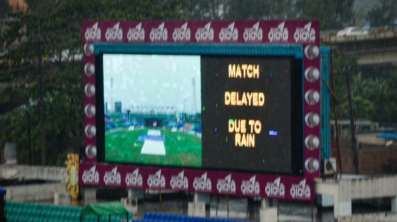 চট্টগ্রামে বৃষ্টিতে আটকে বাংলাদেশ-নিউজিল্যান্ড ম্যাচ