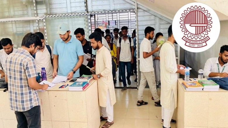 বুটেক্স স্টেশনারিতে জায়গাস্বল্পতা: ভোগান্তিতে শিক্ষার্থীরা