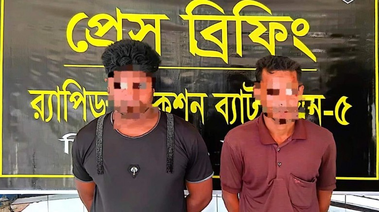 চাঁপাইনবাবগঞ্জে মাদকসহ ২ জন আটক