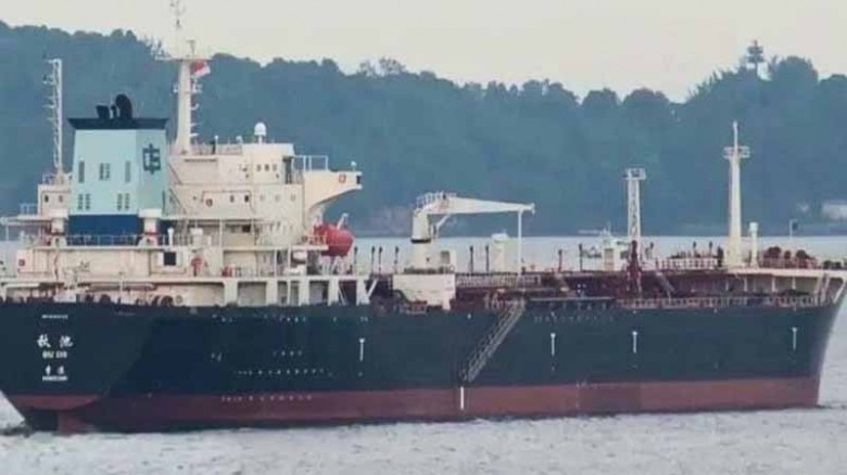 ২৬ হাজার টন অকটেন নিয়ে চট্টগ্রাম বন্দরে পৌঁছাল জাহাজ ‘কুইচি’,সরবরাহে স্বস্তির আশা