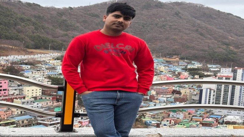 বিদেশের মাটিতে প্রাণ হারালেন মেধাবী হাসিবুর, কাঁদছে মহেশপুর
