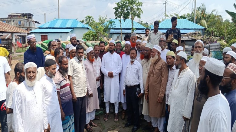কালিশুরি বাজারে পিওর ওয়াটার স্কিম চালু করলেন এমপি মাসুদ