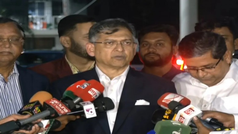 সড়ক-মহাসড়কে পশুর হাট বসানো যাবে না: স্বরাষ্ট্রমন্ত্রী