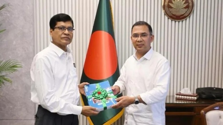 প্রধানমন্ত্রীর কাছে ৩৮টি অডিট রিপোর্ট উপস্থাপন