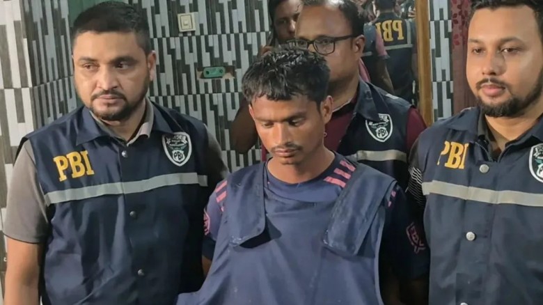 কিস্তির টাকা জোগাড়ে প্রবাসীর স্ত্রীকে হত্যা, রাজমিস্ত্রি গ্রেপ্তার